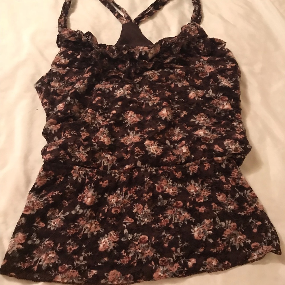 🎉🎉SALE🎉🎉Lacey brown/floral top💗